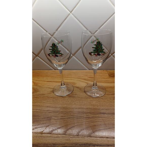 Two‎ Vintage Tienshan Wine Glasses Christmas Tree Design - Picture 1 of 5